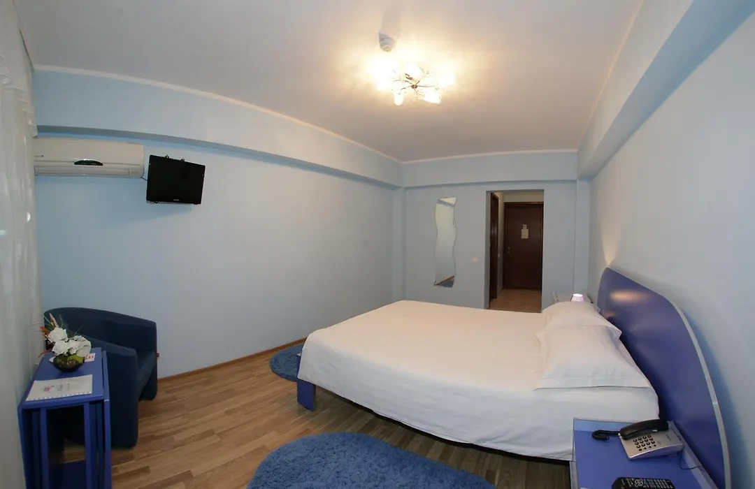 Hotel Martisorul-1