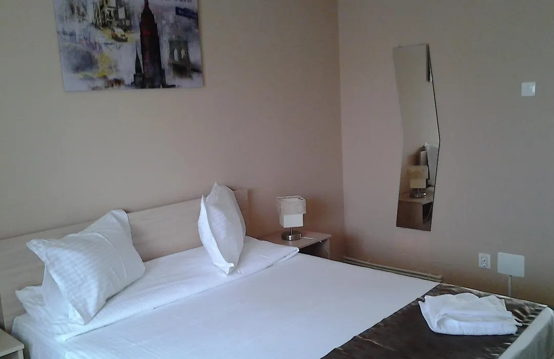 Hostel Nova Route-1