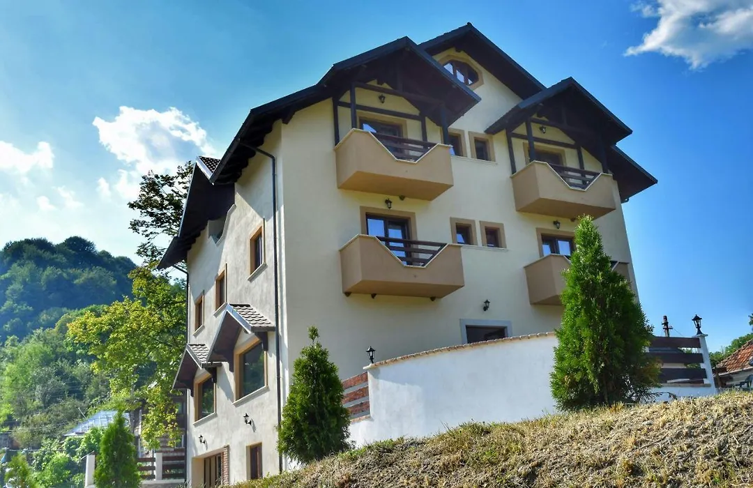 Heaven Guesthouse-1