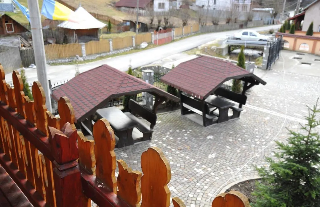 Pensiune Restaurant Piatra Craiului-1