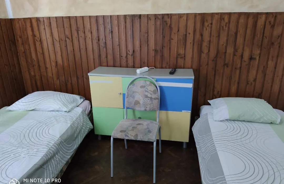 Alfredo Hostel-1