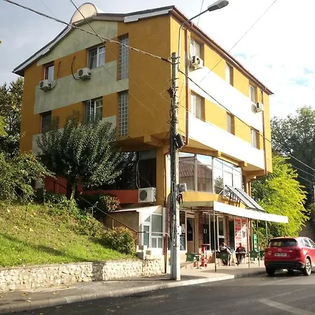 La Conu Iancu-2