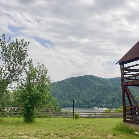 Entire Chalet, Amazing Panoramic View Of Calinesti Oas Lake-2