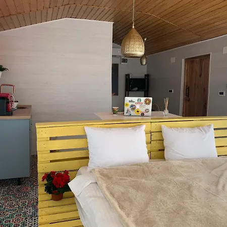 Tu&Ya Cabins-2