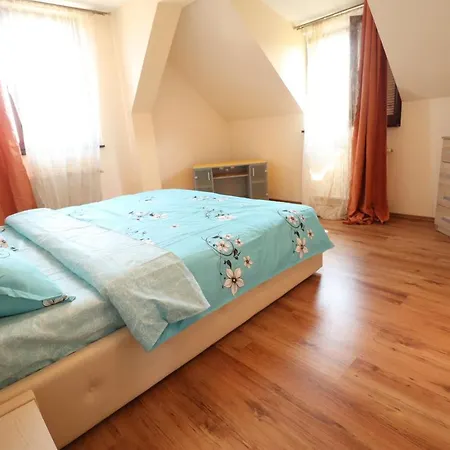 Casa din Deal-2