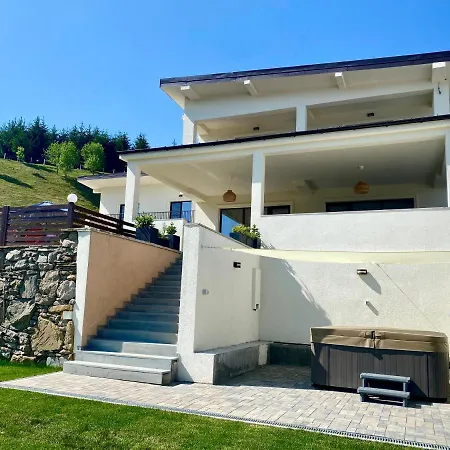Alpin House Colibita-2