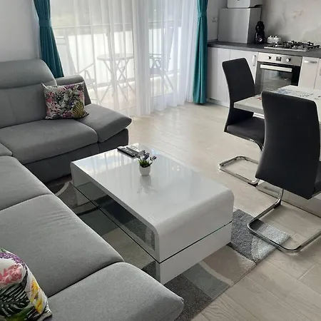 Rebreanu Residence Lux Apartmen-2