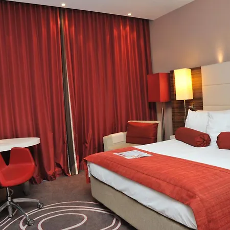 Hotel Ramada Pitesti-2