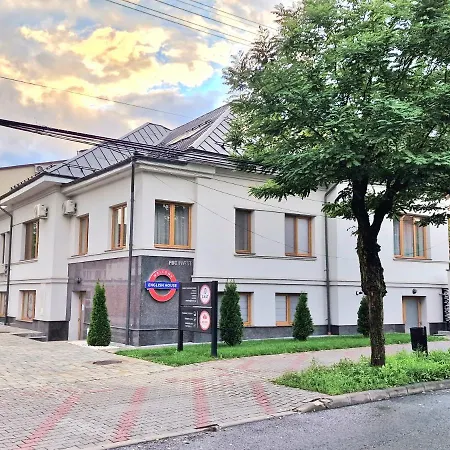 English House-2