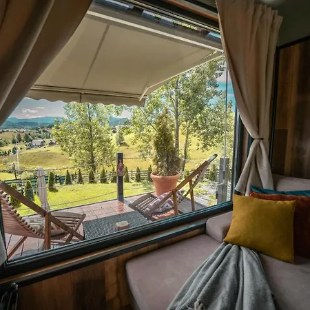 Tripsylvania Tiny House Fili-2