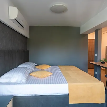 Corso Apartments B&B-2