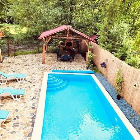 River House Transylvania-2
