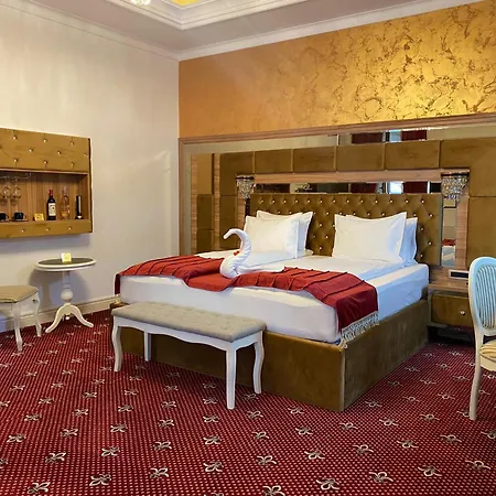 Vila Imperial One Luxury Boutique Hotel-3