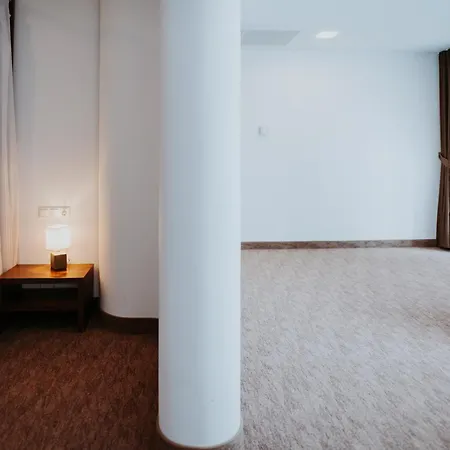 Hotel Select-2