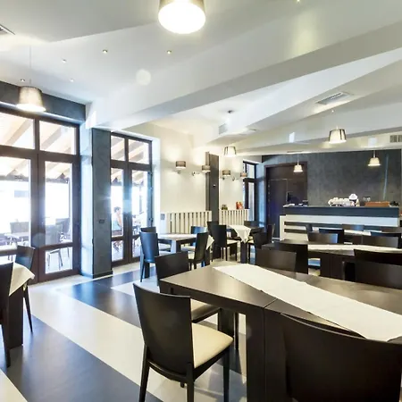 YMY HOTELS Târgu Jiu-3
