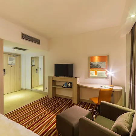 Hampton By Hilton Iasi-3