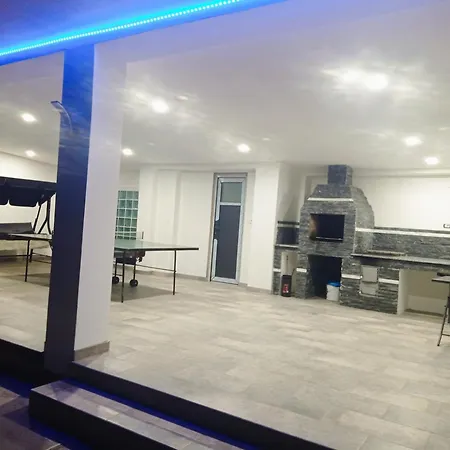 Casa Leahu-2