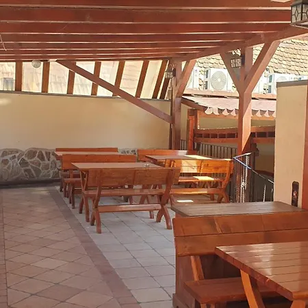 ELEGANT ROOMS - ULTRACENTRAL - jacuzzi cu hidromasaj-2
