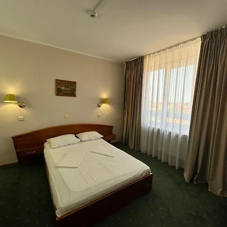 Hotel Aurora-2