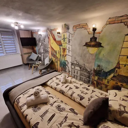 Old Town Studio Apartment-2