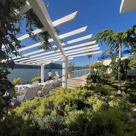 Riviera 990 - Resort & Restaurant-3