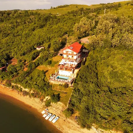 Pensiunea Belvedere Cincis-2