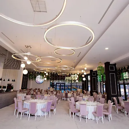 Hotel Evergreen-2