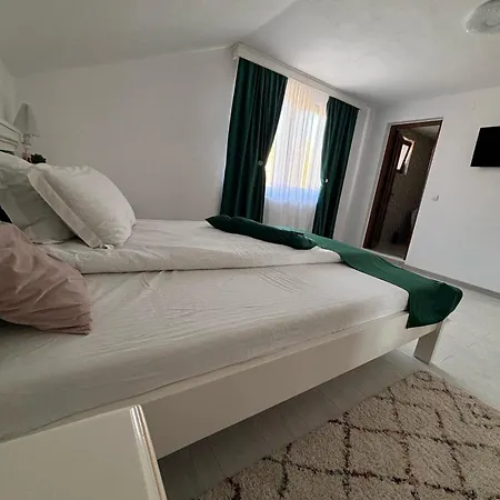 Casa Din Deal-3