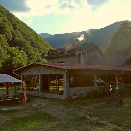 Cabana Retezat-3