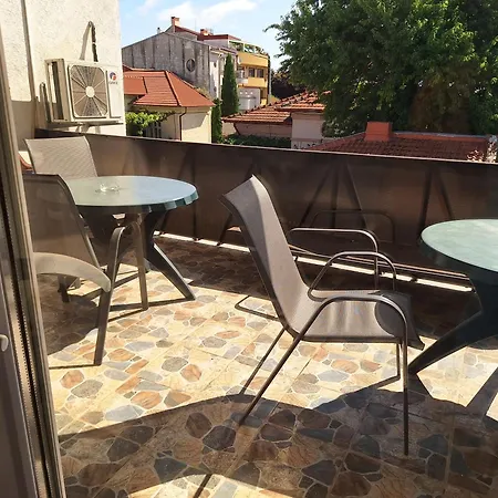 Villa 3 papuci-3