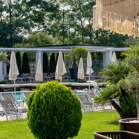 J'Adore Boutique Hotel-2