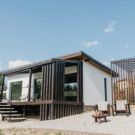 Transalpina Tiny House - Outdoor Jacuzzi-3