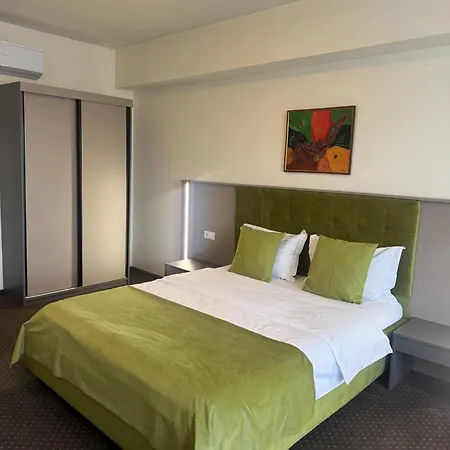 Hotel Yaky Center-2