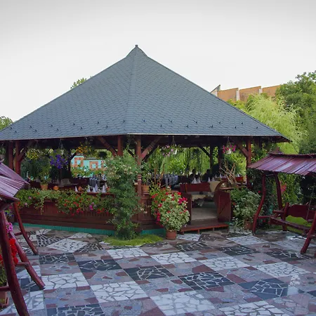 Hotel Carpati-2