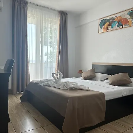 Hotel Cosmos-2