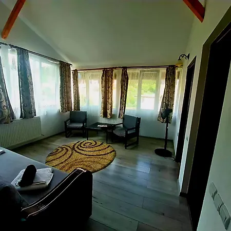 Casa Ostrov-3