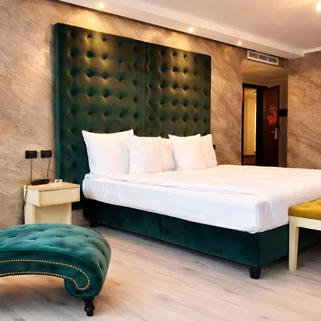 Hotel Paradis-2