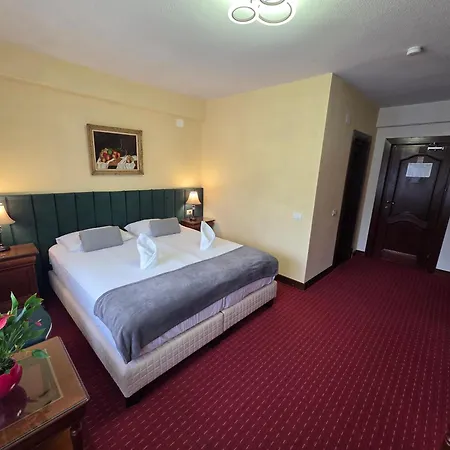 Hotel Select-3