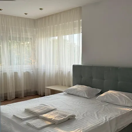 Vila cu Ciubar&Jacuzzi - Sunset Hill House-3
