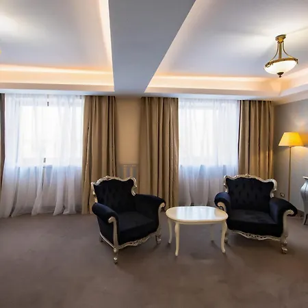 Hotel Roman By Dumbrava Business Resort-3
