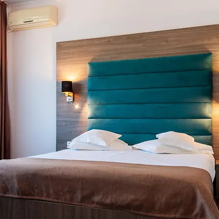 Hotel Orizont Cozia-3