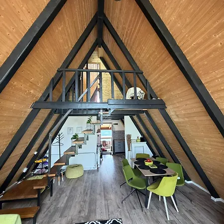 Cabane A-Frame Ceziade Tihuta-3