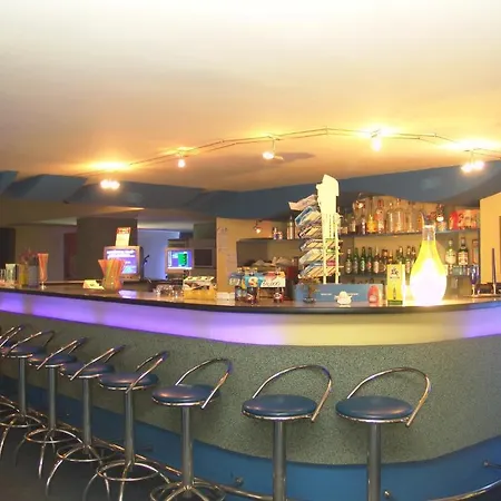 Hotel Bradul-2