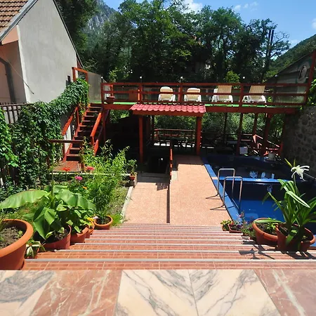 Pensiunea Deea-3