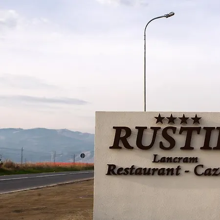 Pensiunea Rustik Lancram-3