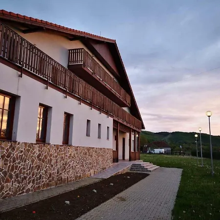 Pension Cetate Valcău de Sus-2