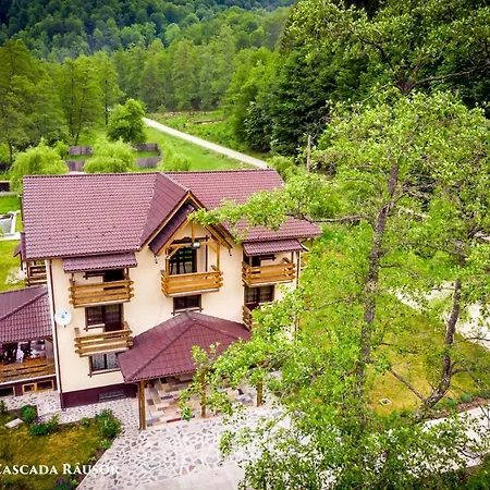 Pastravaria Cascada Rausor-3