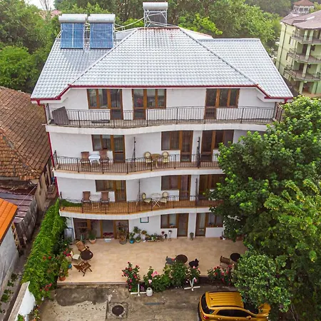 La Papu și Maia-2