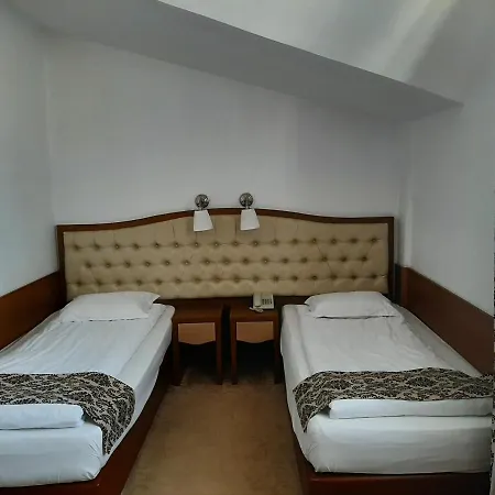 Hotel Condor-2