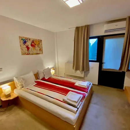 Cristi'S Rooms - Pensiune-3